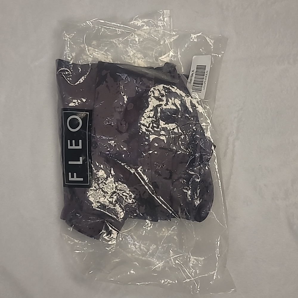 👾 Fleo Purple Marble Foundation Long Sleeve - Picture 9 of 9